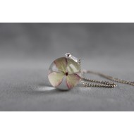 Naszyjnik z żywicy - Kula z hortensją biało-różową (Srebro)