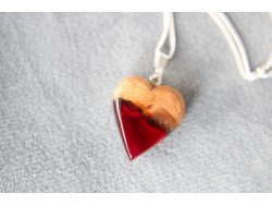 Naszyjnik z drewna i żywicy - Serce Różowe - małe (Srebro)
